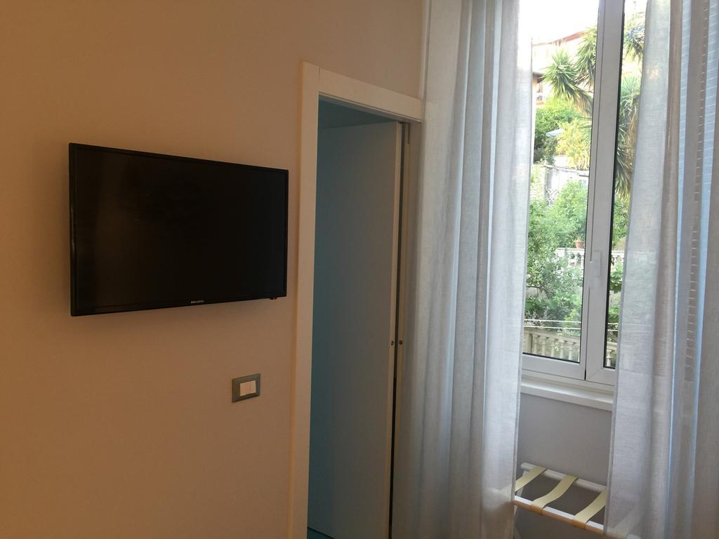 Echi Del Mare Hotel Специя Екстериор снимка